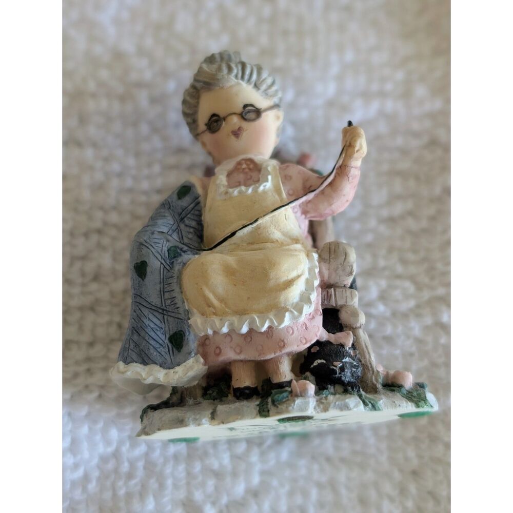 Ivy & Innocence Lila & Lucifer Figurine #05153 w/ Box 1997 Quilt Cat - Picture 6 of 8